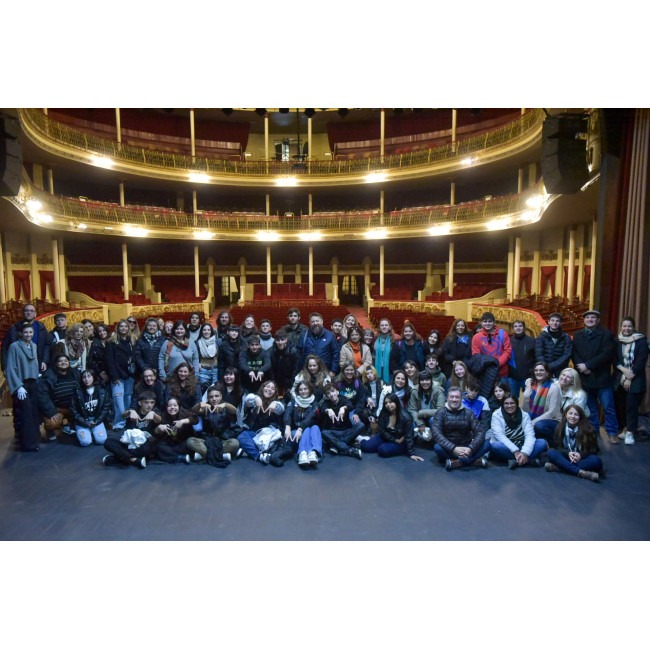 El Coliseo Podestá recibió la visita de más de 100 estudiantes secundarios de la provincia de Buenos Aires