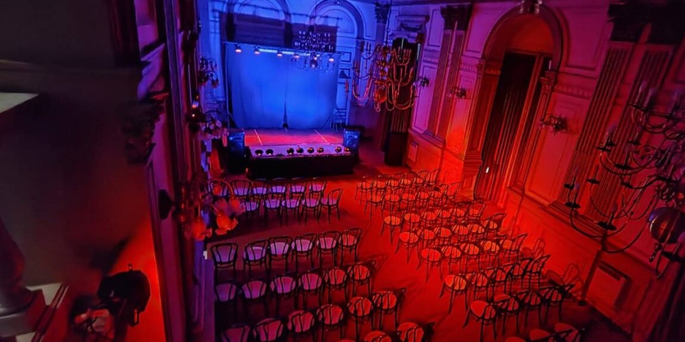 Pantallas led y la sala China Zorrilla totalmente renovada